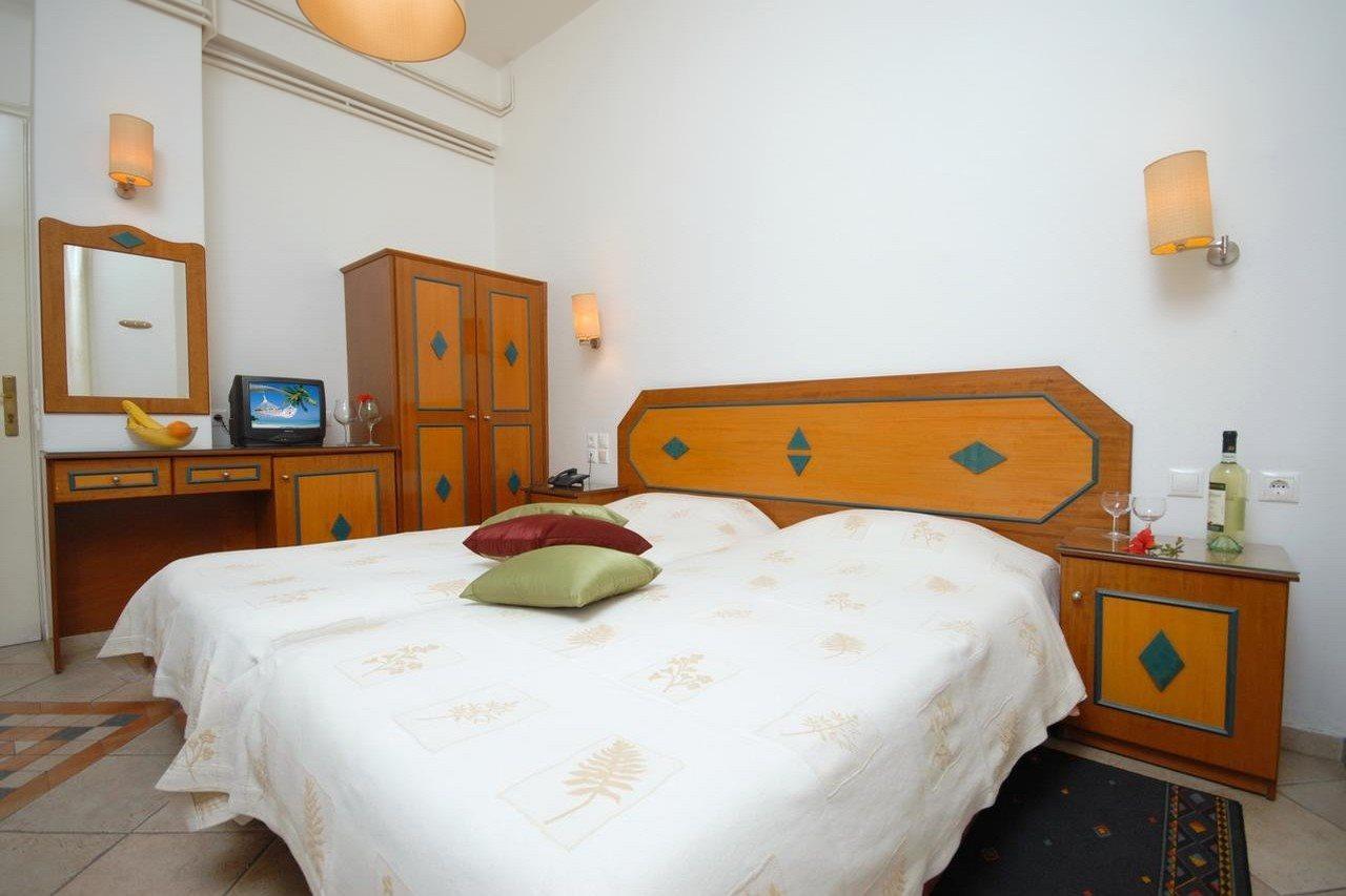 Barbouni Hotel & Studios Naxos City 外观 照片