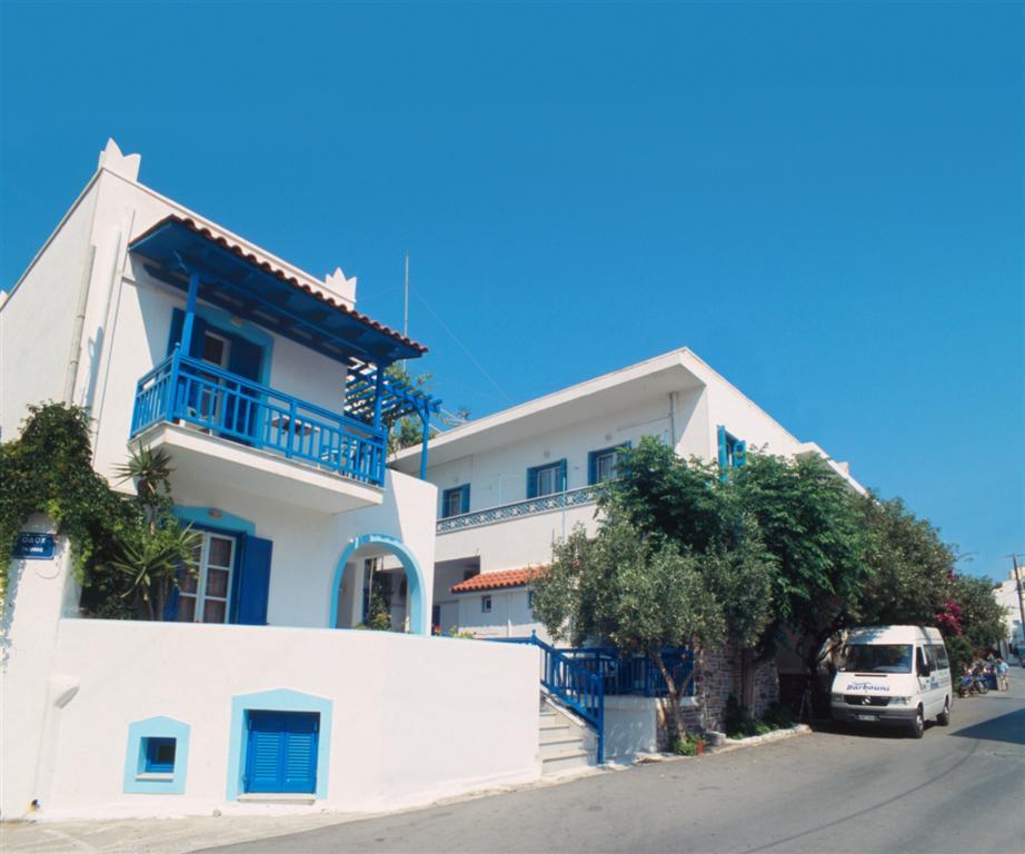 Barbouni Hotel & Studios Naxos City 外观 照片
