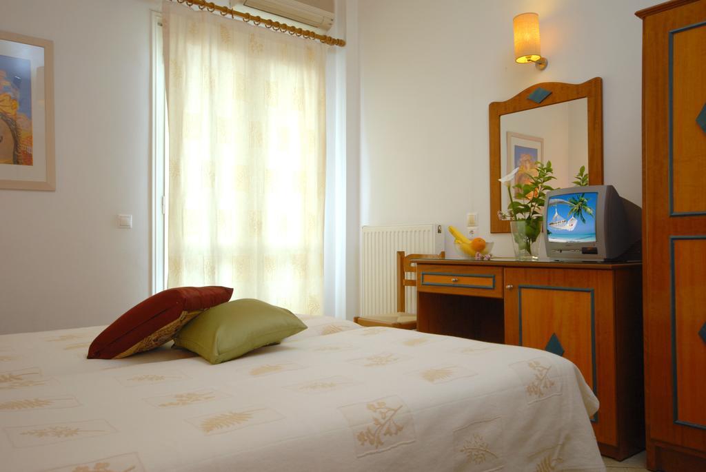 Barbouni Hotel & Studios Naxos City 外观 照片