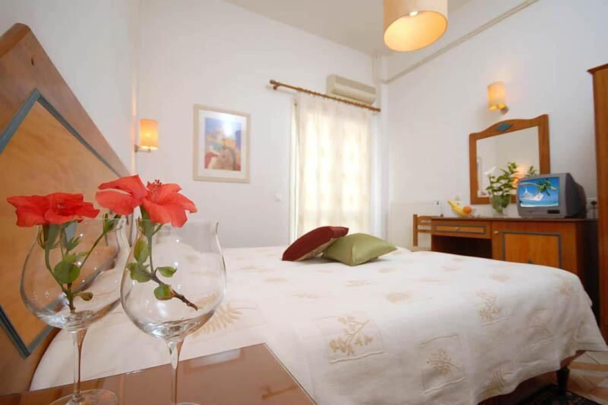 Barbouni Hotel & Studios Naxos City 外观 照片