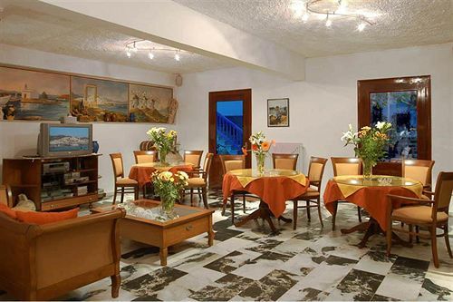 Barbouni Hotel & Studios Naxos City 外观 照片